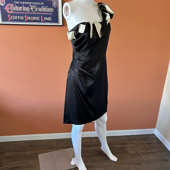 ELIZA J black and cream one shoulder satiny cocktail dress - Picture 6 of 8